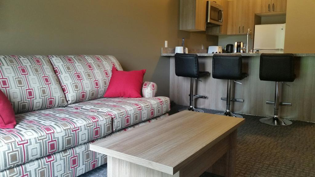 Hotel Super 8 By Wyndham Mont Laurier Zewnętrze zdjęcie