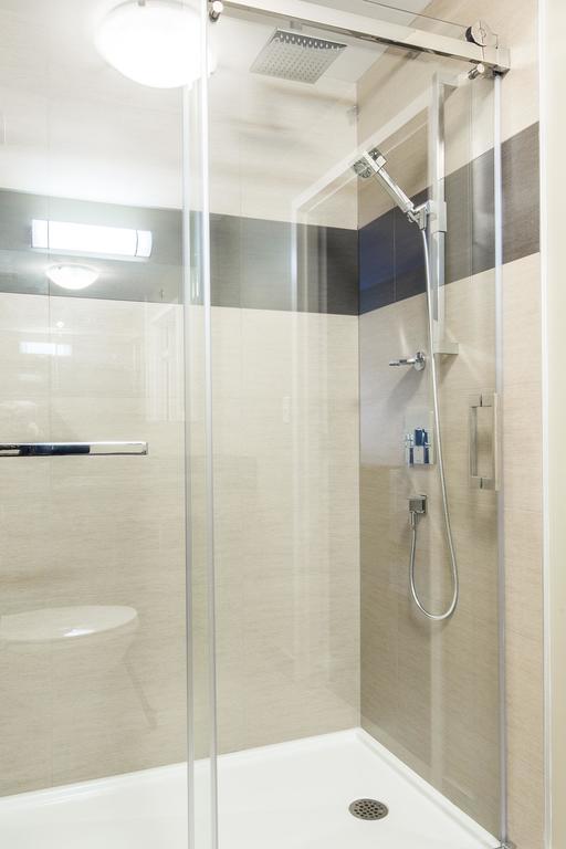 Hotel Super 8 By Wyndham Mont Laurier Zewnętrze zdjęcie